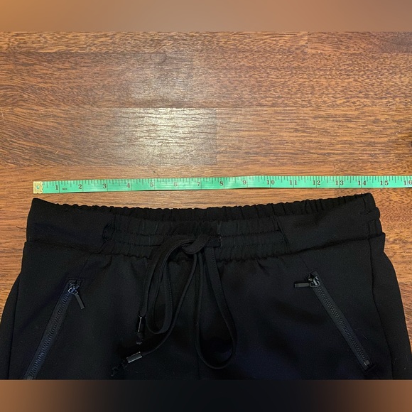 Black Ankle-Length Pants - Picture 8 of 9